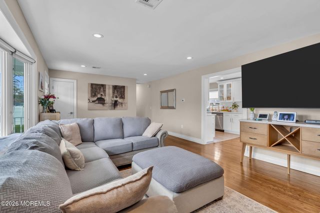 1609 Seventh Avenue, Toms River, NJ 08757