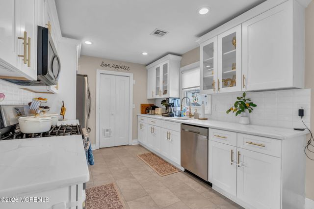 1609 Seventh Avenue, Toms River, NJ 08757