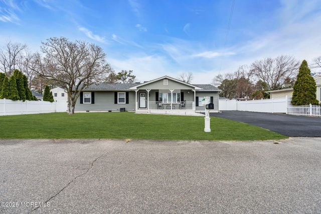 1609 Seventh Avenue, Toms River, NJ 08757