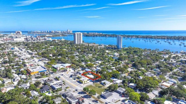 527 48th Street, West Palm Beach, FL 33407