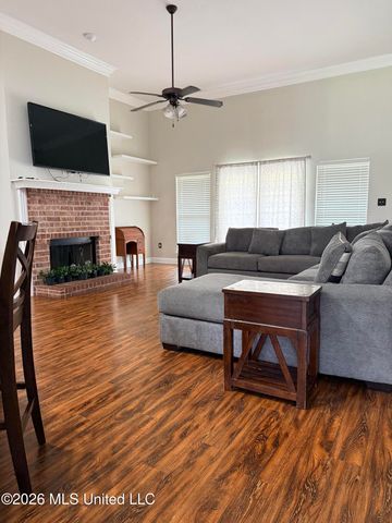7821 Rue Morgan, Ocean Springs, MS 39564