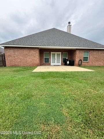 7821 Rue Morgan, Ocean Springs, MS 39564