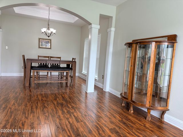7821 Rue Morgan, Ocean Springs, MS 39564