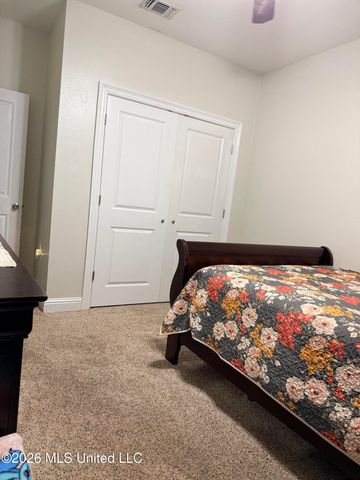 7821 Rue Morgan, Ocean Springs, MS 39564