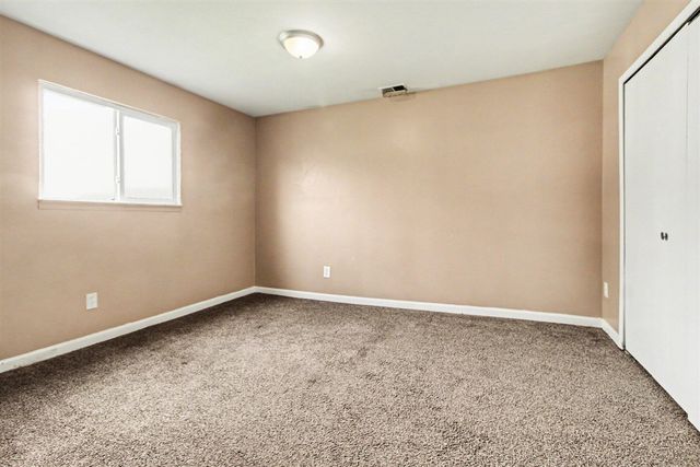 7236 Vivian Street, Taylor, MI 48180