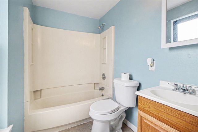 7236 Vivian Street, Taylor, MI 48180