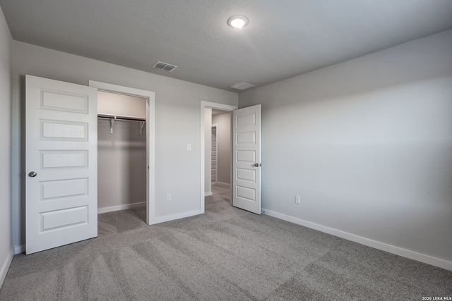 9946 Chavaneaux Lndg, San Antonio, TX 78221