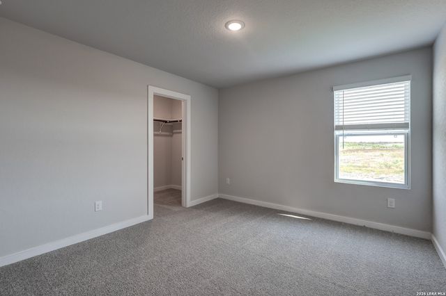 9946 Chavaneaux Lndg, San Antonio, TX 78221
