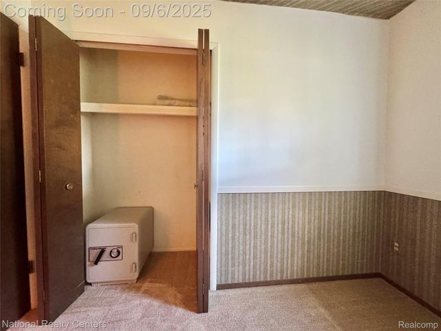 9915 Beech Daly Road, Taylor, MI 48180