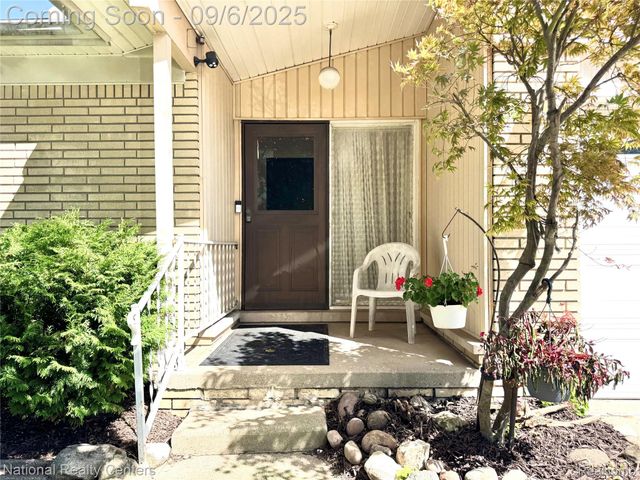 9915 Beech Daly Road, Taylor, MI 48180