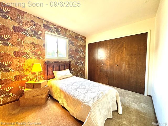 9915 Beech Daly Road, Taylor, MI 48180