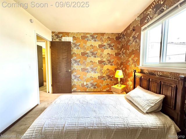 9915 Beech Daly Road, Taylor, MI 48180