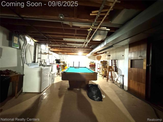 9915 Beech Daly Road, Taylor, MI 48180