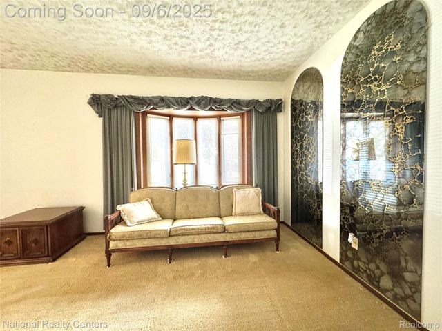 9915 Beech Daly Road, Taylor, MI 48180