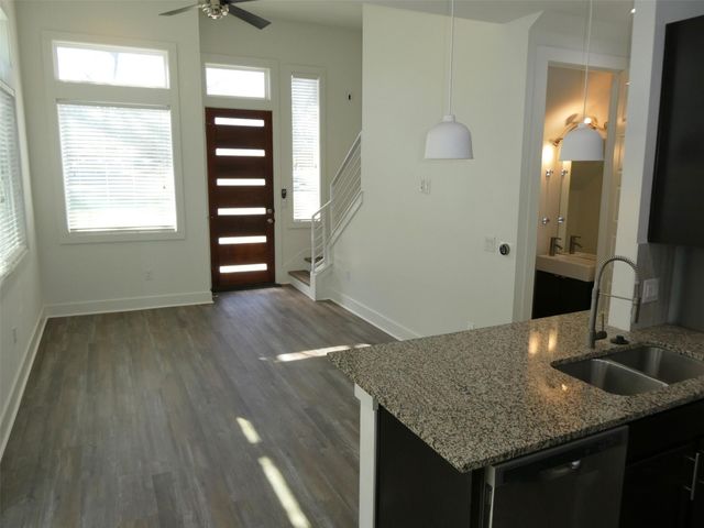 2512 WHELESS LN 5, Austin, TX 78723