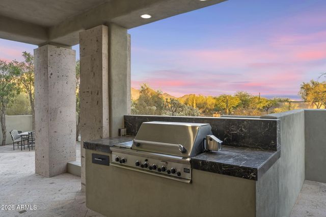 9350 E VIA DEL SOL Drive, Scottsdale, AZ 85255