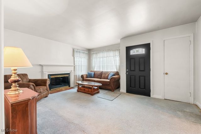 1016 Roseland Road, Alliance, OH 44601