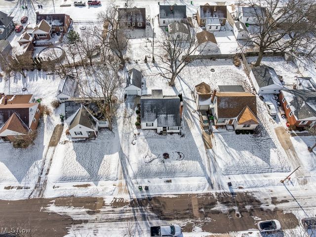 1016 Roseland Road, Alliance, OH 44601