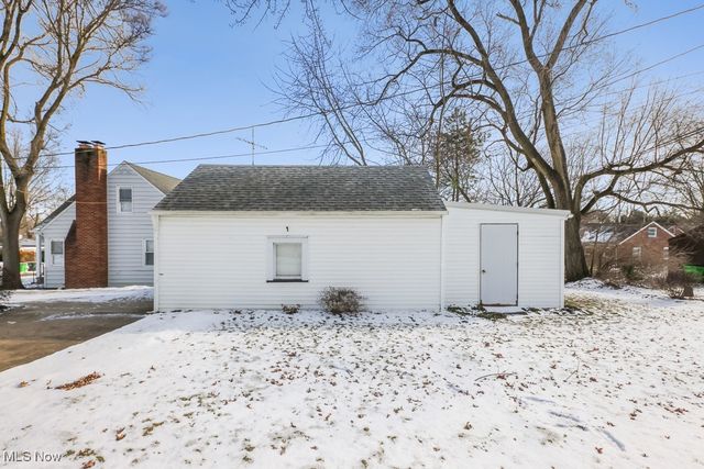 1016 Roseland Road, Alliance, OH 44601