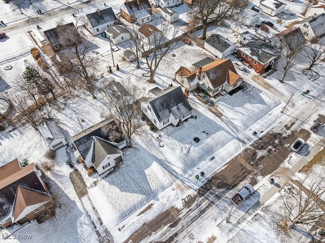 1016 Roseland Road, Alliance, OH 44601