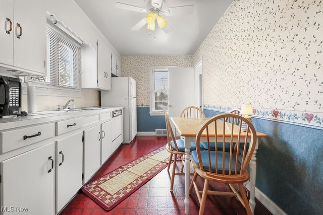 1016 Roseland Road, Alliance, OH 44601