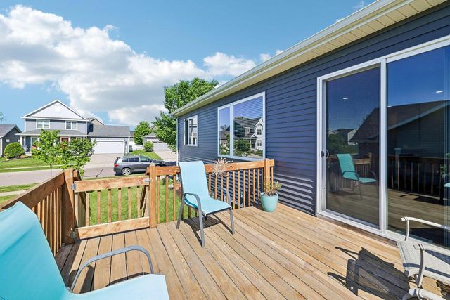 116 Crooked Tree Circle, Deforest, WI 53532