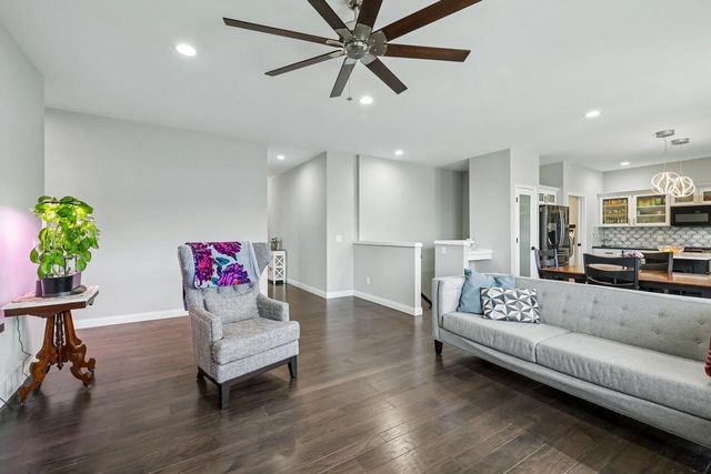 116 Crooked Tree Circle, Deforest, WI 53532