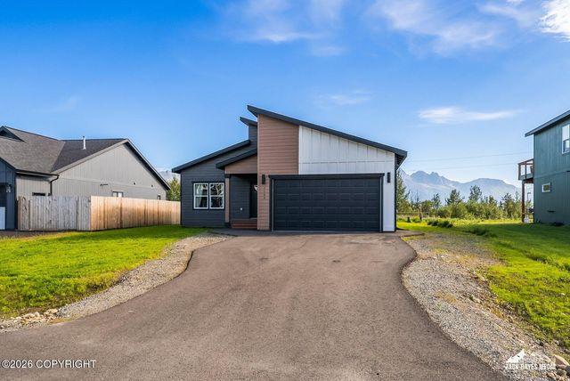 1160 E Mountain Peak Loop, Palmer, AK 99645
