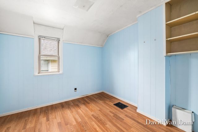 943 PROSPECT Avenue NE, Grand Rapids, MI 49503