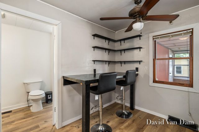 943 PROSPECT Avenue NE, Grand Rapids, MI 49503
