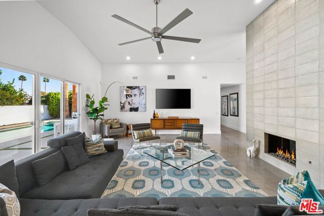 1160 E Marion Way, Palm Springs, CA 92264