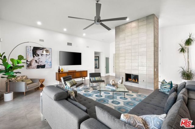 1160 E Marion Way, Palm Springs, CA 92264