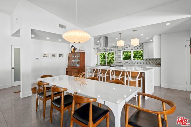 1160 E Marion Way, Palm Springs, CA 92264