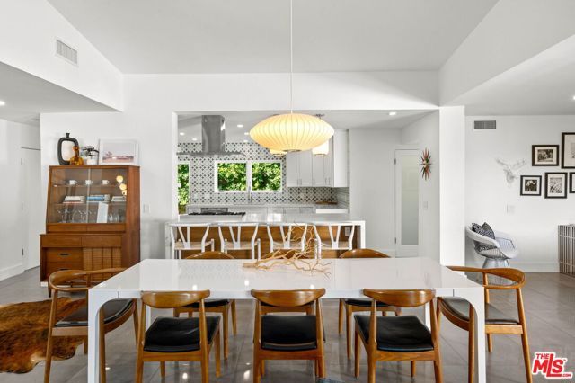 1160 E Marion Way, Palm Springs, CA 92264