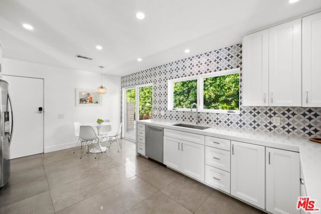 1160 E Marion Way, Palm Springs, CA 92264