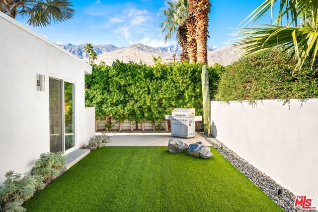 1160 E Marion Way, Palm Springs, CA 92264