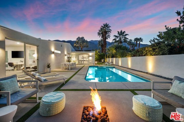 1160 E Marion Way, Palm Springs, CA 92264