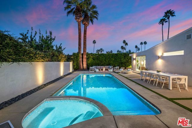 1160 E Marion Way, Palm Springs, CA 92264