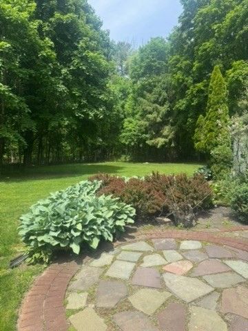 117 East Washington Street, Hanson, MA 02341