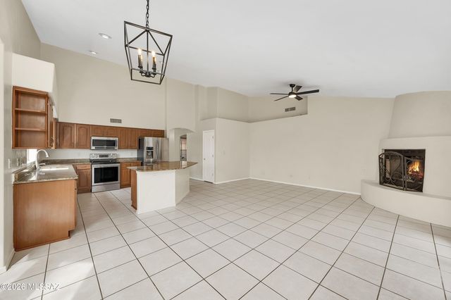 3021 W Corte Madelena, Tucson, AZ 85741