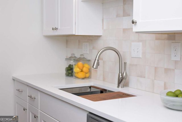 2370 Leafgate Road, Decatur, GA 30033