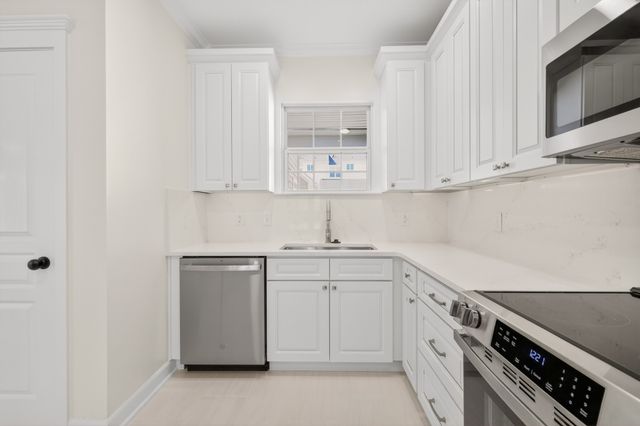 7101 Sunnywood Dr, Nashville, TN 37211