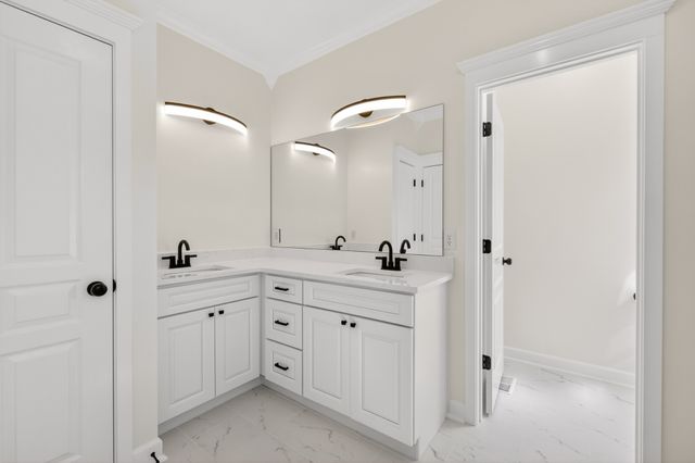 7101 Sunnywood Dr, Nashville, TN 37211