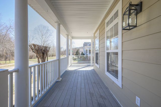 7101 Sunnywood Dr, Nashville, TN 37211