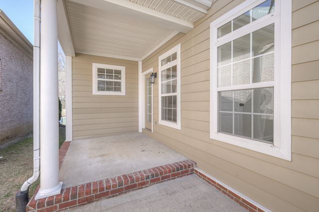 7101 Sunnywood Dr, Nashville, TN 37211