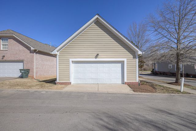 7101 Sunnywood Dr, Nashville, TN 37211