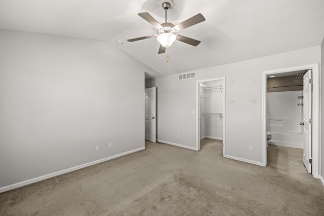 10324 Stonebridge Drive, Johnston, IA 50131