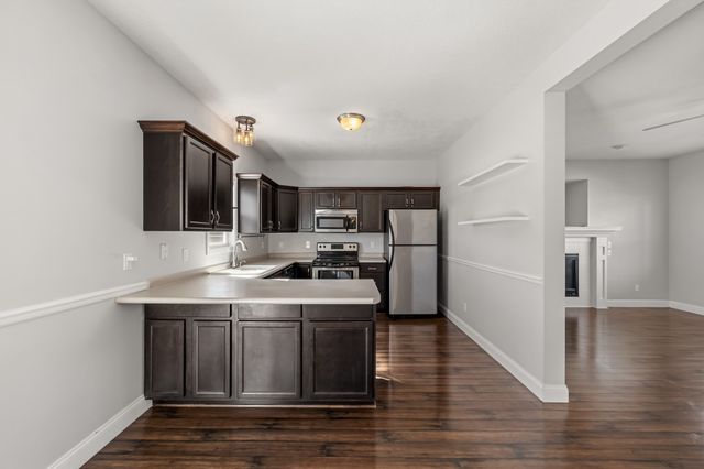 10324 Stonebridge Drive, Johnston, IA 50131