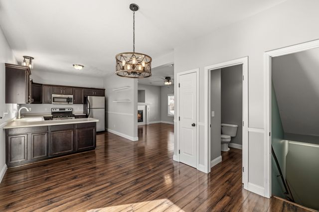 10324 Stonebridge Drive, Johnston, IA 50131