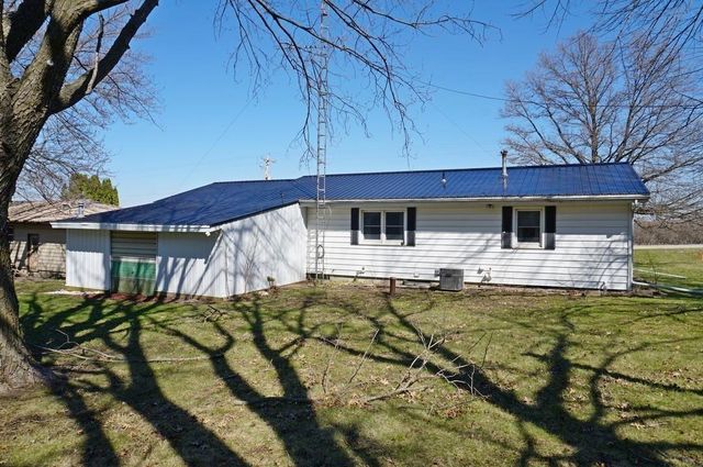 2075 Quail Avenue, Charles City, IA 50616